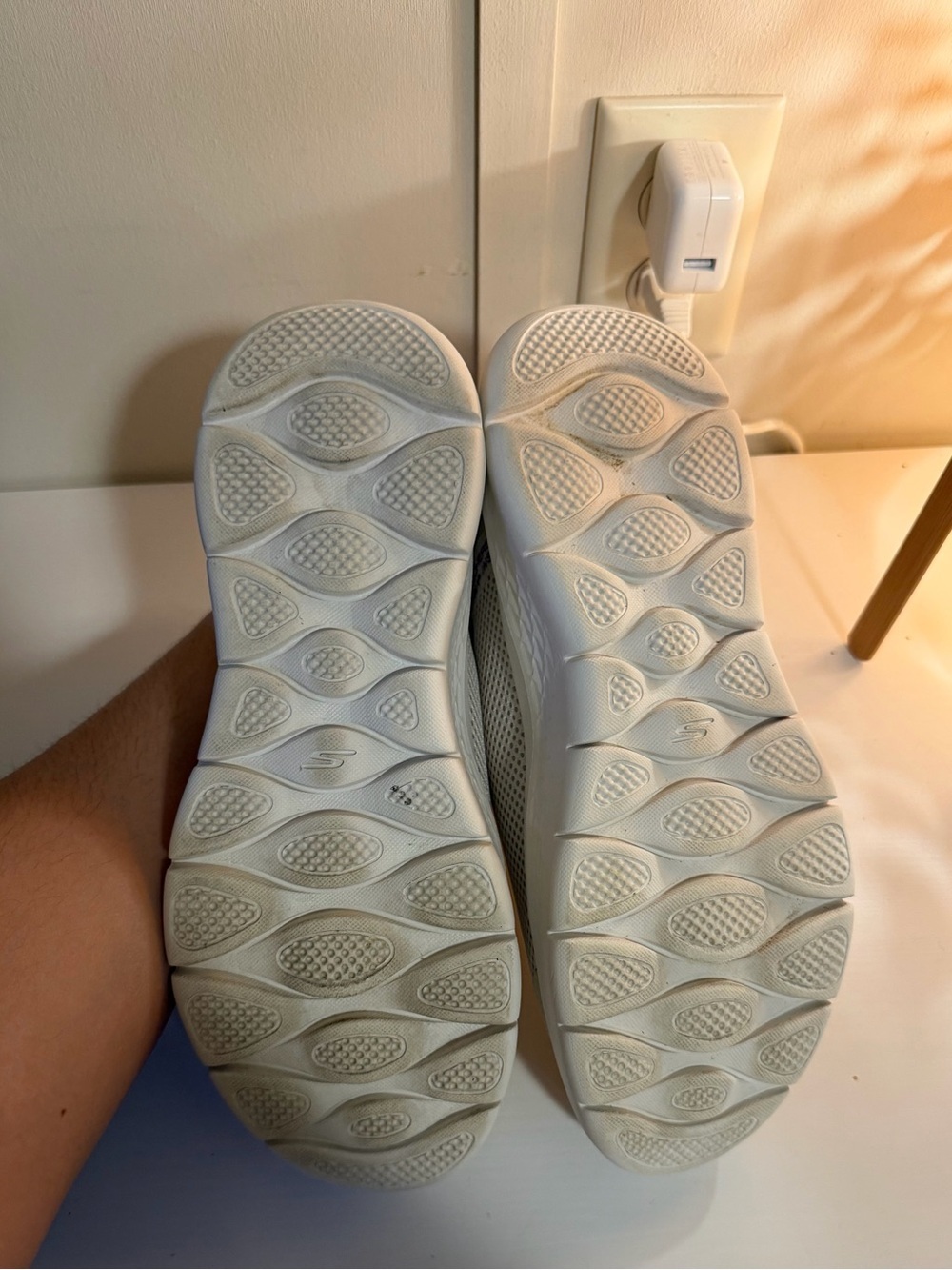 Skechers Mesh Walking Sneakers in Light Gray with Lilac Details - Picture 7 of 7